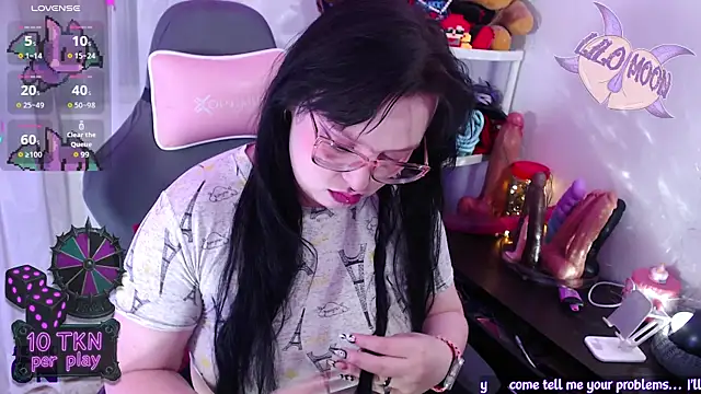 LiloMoon69 online show from November 24, 1:35 pm