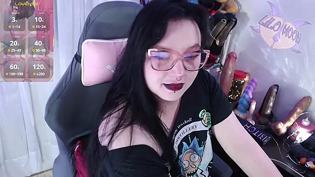 Snapshot of LiloMoon69 chatting on September 15, 1:52 pm LiloMoon69 online show from September 15, 1:52 pm