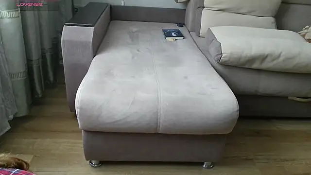 MilaaMilaa online show from December 18, 7:46 am