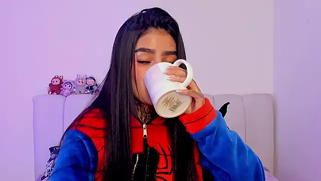 shadowcatt  online show from April 28, 10:35 pm