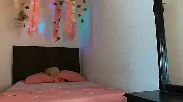 alexaryderr online show from March 22, 9:21 pm