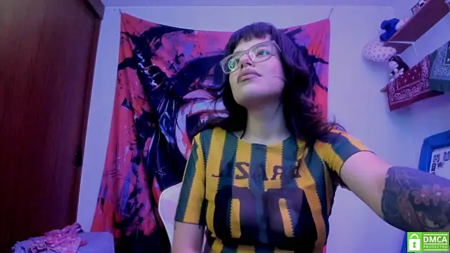 Lucyfx666 online show from July 20, 5:43 am