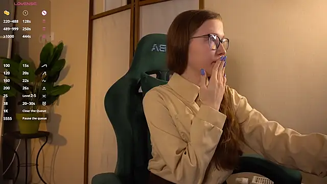 brendacom online show from October 8, 4:11 pm