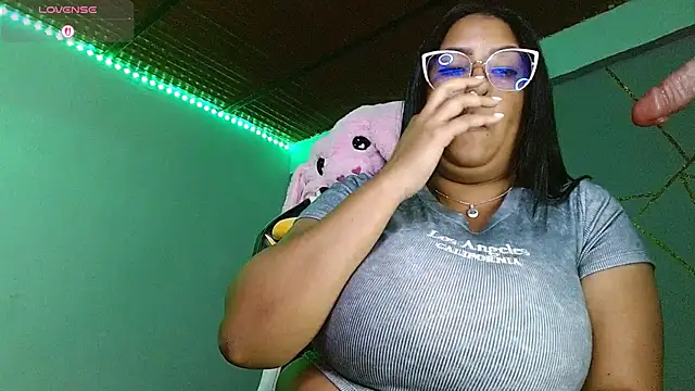 Cute carolbigtits online show from May 19, 1:56 am