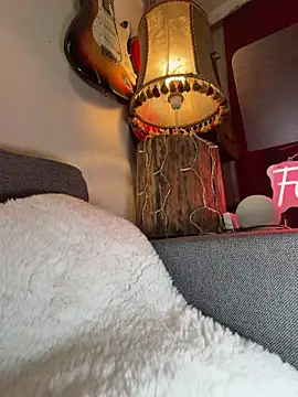 FoxyandTed online show from April 16, 3:01 pm