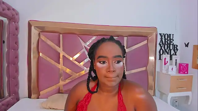 Britanymooree online show from April 10, 8:59 pm