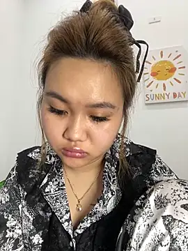 Odette68 online show from December 20, 7:23 am