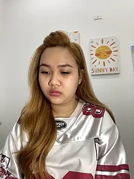 Odette68 online show from February 13, 1:18 am