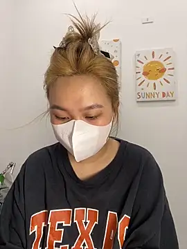 Odette68 online show from April 14, 3:39 am