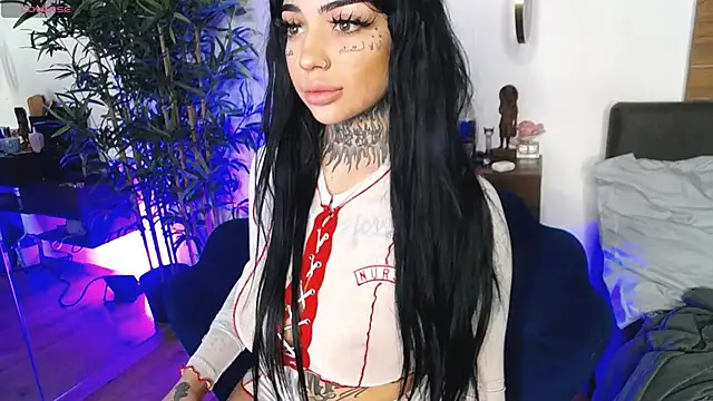 CreamyInkky  online show from April 19, 7:30 am