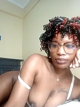 Snapshot of Pinky_shyee chatting on October 19, 4:53 pm Pinky shyee online show from October 19, 4:53 pm