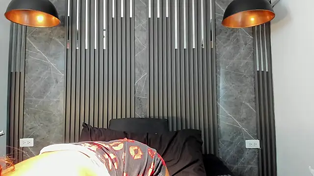 SaraiEvans online show from November 20, 3:29 am