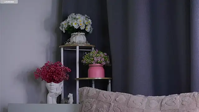 LowOncoming online show from July 30, 3:40 am