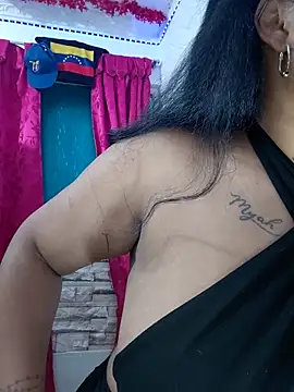 Michelle Brito1 online show from March 20, 2:00 pm