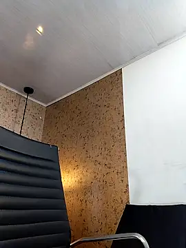 Michelle Brito1 online show from November 16, 9:04 pm