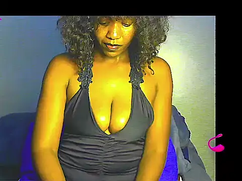 lilylovexx online show from November 19, 7:36 pm