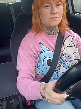 poussichienne online show from March 12, 11:13 am