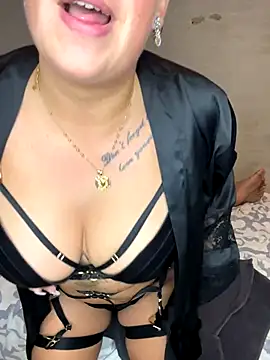 xlinastarrx online show from October 4, 9:41 pm