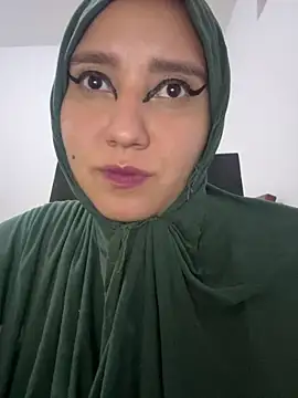 hannahayat online show from February 3, 11:29 pm