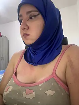 hannahayat online show from June 25, 3:02 pm