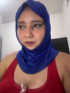 hannahayat online show from May 4, 8:12 pm