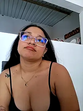 -VICKKY online show from February 23, 2:49 pm