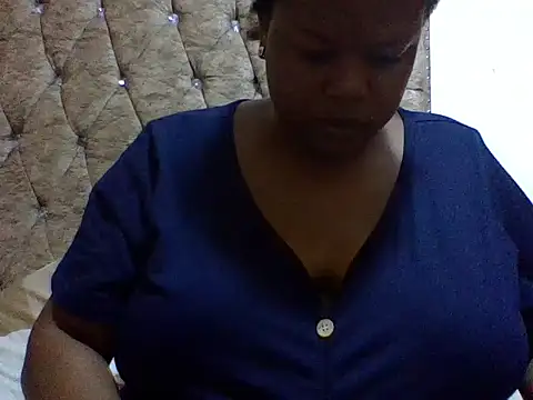 zoey10 online show from April 12, 8:28 am