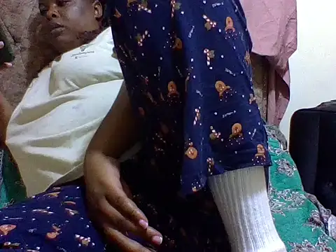 zoey10 online show from April 21, 7:37 am