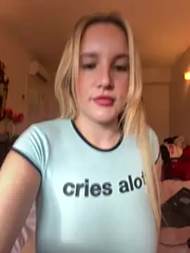 isisxoxx online show from January 15, 3:29 pm