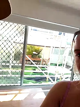 Snapshot of isisxoxx chatting on September 17, 3:37 am isisxoxx online show from September 17, 3:37 am