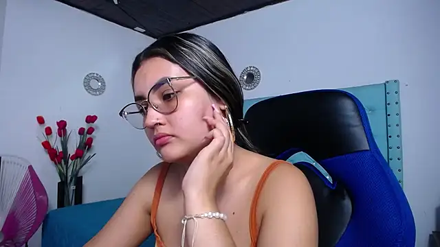 kathe-mills235 online show from April 1, 1:12 pm