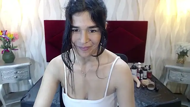 ginasailor online show from June 22, 11:40 am