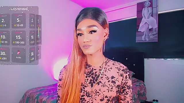 Kendall hornyy online show from April 11, 7:17 pm