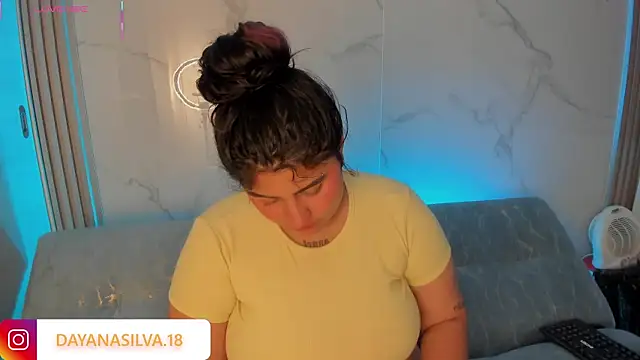 Snapshot of dayan_silva_ chatting on September 29, 1:11 am dayan silva  online show from September 29, 1:11 am