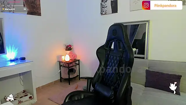 Piinkpandora online show from March 18, 10:04 pm