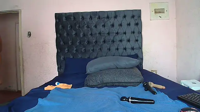 CANDY-X-LOVE-xx online show from September 15, 8:00 am