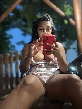 anaesca online show from April 4, 10:36 am