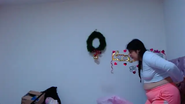 lanaqueen699 online show from March 17, 12:42 pm