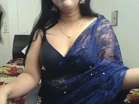 Snapshot of BIG_HEARTED chatting on October 15, 7:38 pm BIG HEARTED online show from October 15, 7:38 pm