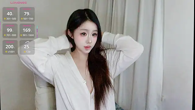 Hazel-11 online show from October 5, 3:28 pm