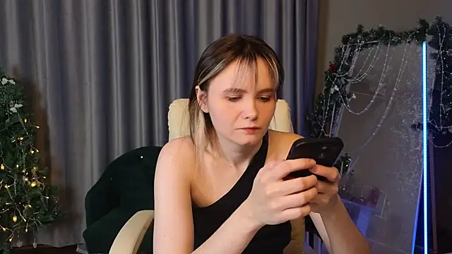 CiriRianonn online show from January 17, 4:31 am