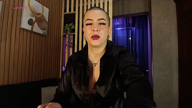 Camila Chainn online show from March 9, 6:16 am