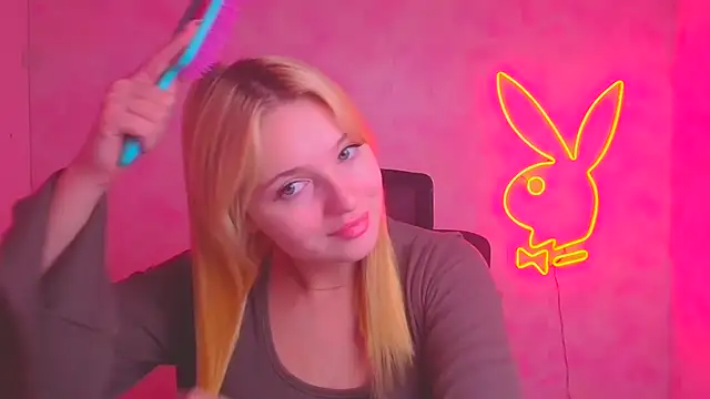 Milka kiss  online show from November 17, 1:12 pm