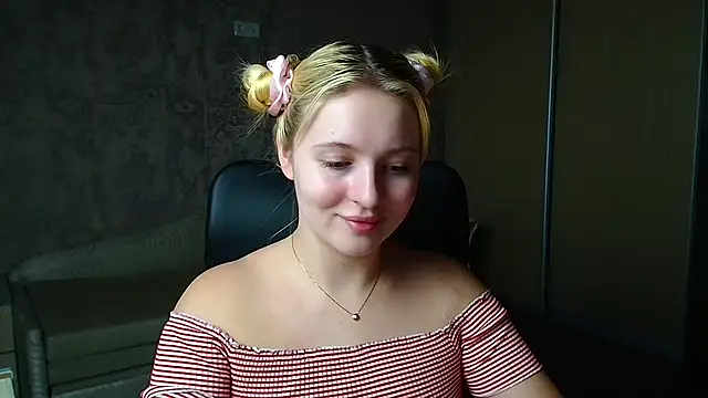 Milka kiss  online show from February 27, 3:34 pm