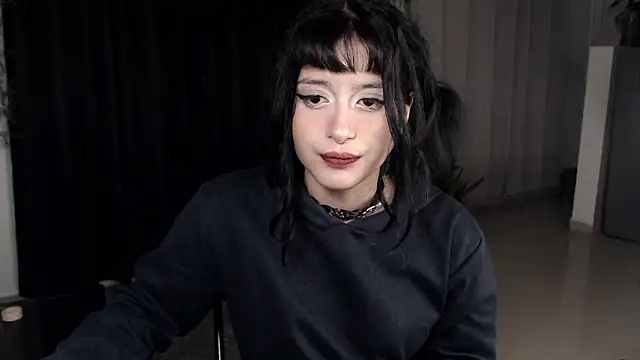 liz-beths online show from February 7, 11:36 am