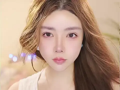 Qiaoqiao  online show from August 1, 9:06 pm