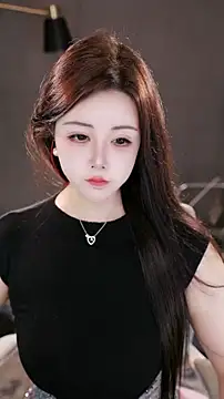 Qiaoqiao  online show from October 25, 12:02 pm