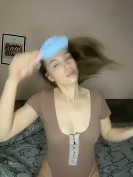 EdnaBradley online show from October 17, 1:36 pm