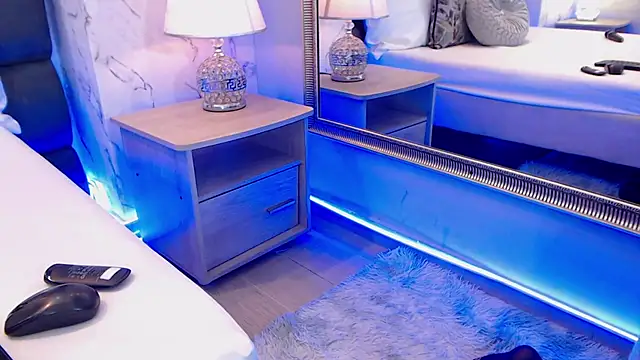 SophieWolkman online show from February 28, 12:48 pm