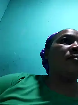 Snapshot of Bustyslave48 chatting on September 11, 10:21 pm Bustyslave48 online show from September 11, 10:21 pm